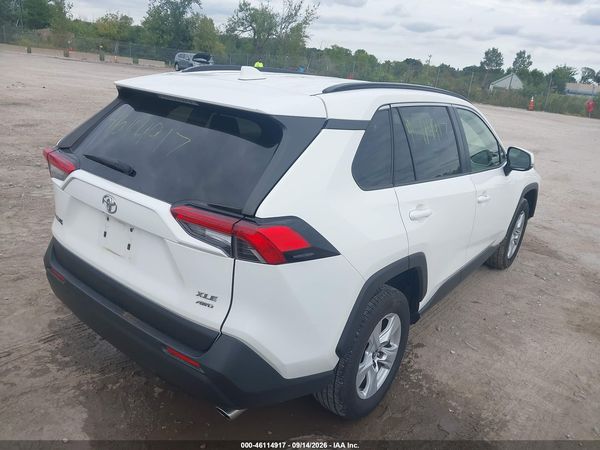2019 TOYOTA RAV4 XLE — I4