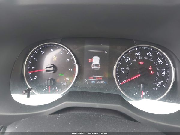 2019 TOYOTA RAV4 XLE — I7