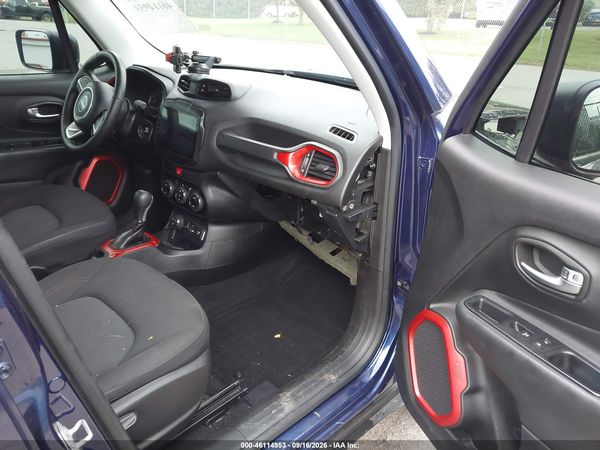 2016 JEEP RENEGADE TRAILHAWK — I5