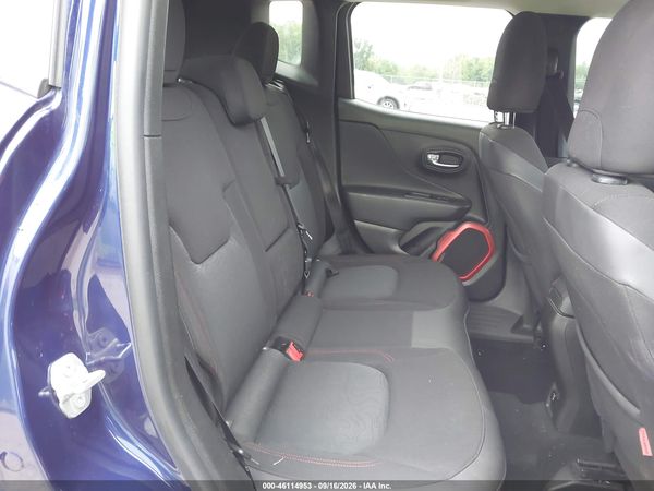 2016 JEEP RENEGADE TRAILHAWK — I8