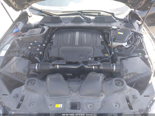 2016 JAGUAR XJ XJL PORTFOLIO — I10