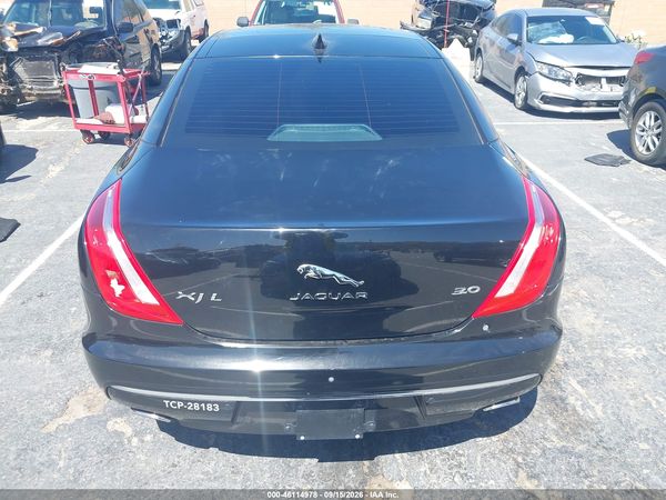 2016 JAGUAR XJ XJL PORTFOLIO — I119