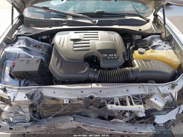 2016 DODGE CHARGER SXT — I10