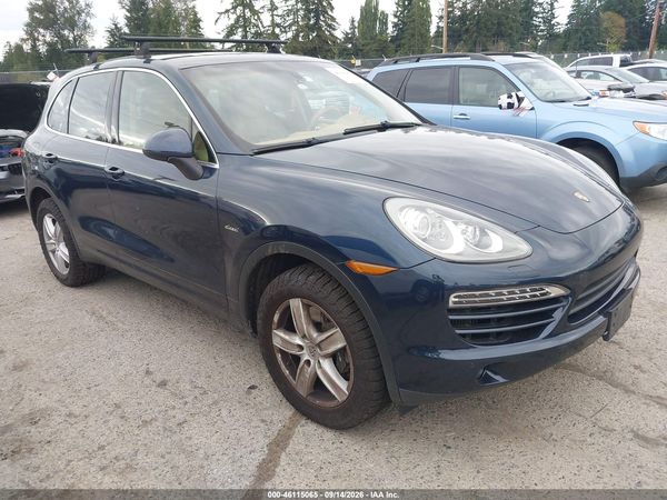 2013 PORSCHE CAYENNE DIESEL — I1