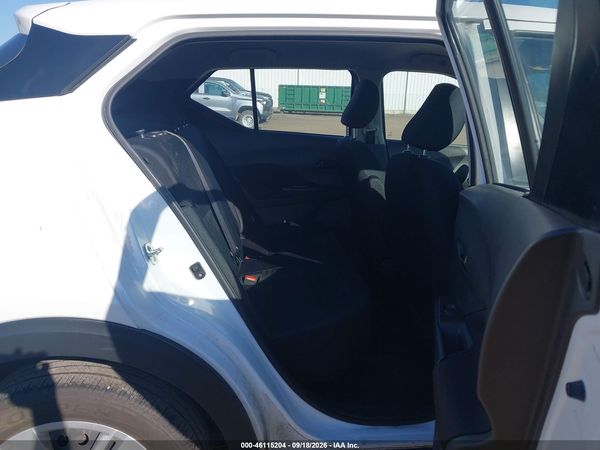 2024 NISSAN KICKS S XTRONIC CVT — I8