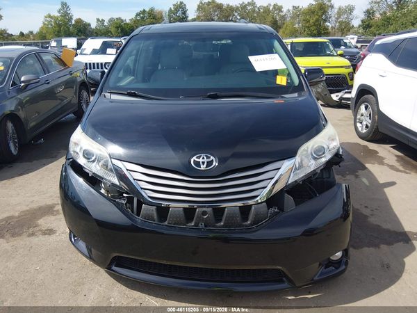 2015 TOYOTA SIENNA XLE 8 PASSENGER — I115