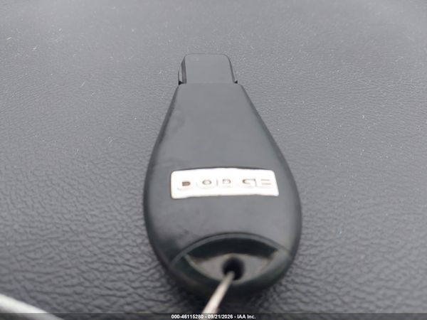 2012 DODGE GRAND CARAVAN SXT — I11