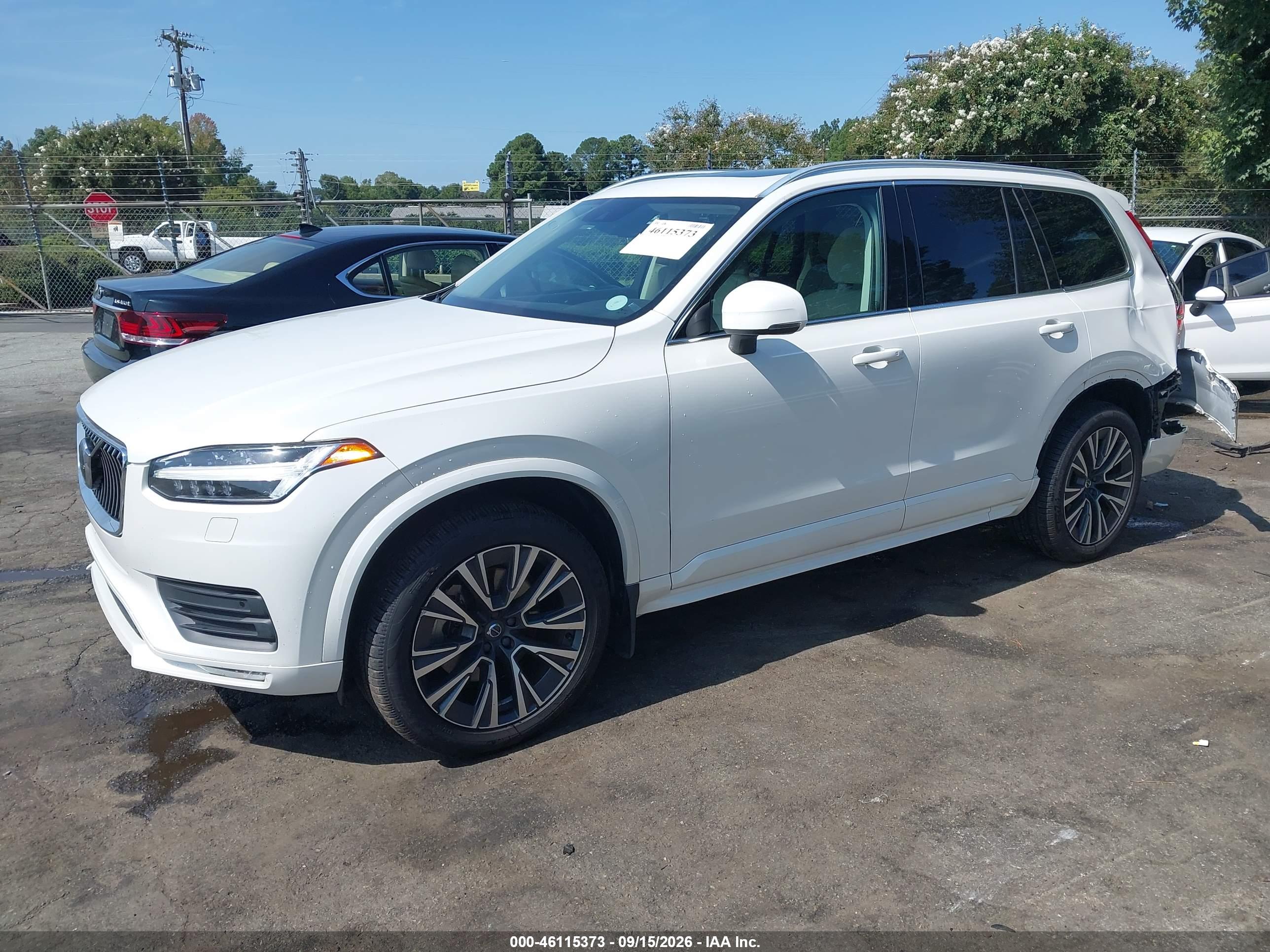 2022 VOLVO XC90 T5 MOMENTUM 7 PASSENGER — I2