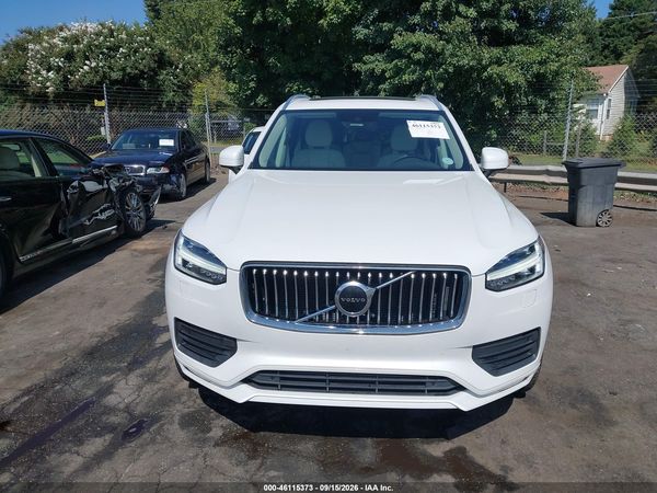 2022 VOLVO XC90 T5 MOMENTUM 7 PASSENGER — I115