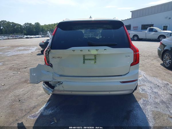 2022 VOLVO XC90 T5 MOMENTUM 7 PASSENGER — I119