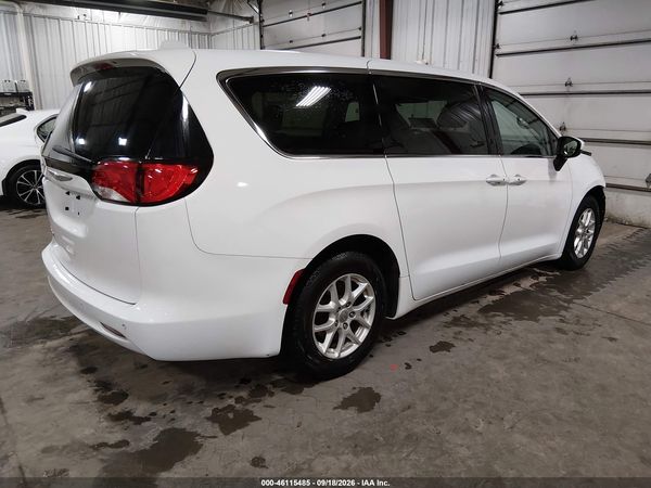 2017 CHRYSLER PACIFICA TOURING — I4