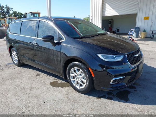 2024 CHRYSLER PACIFICA TOURING L — I1