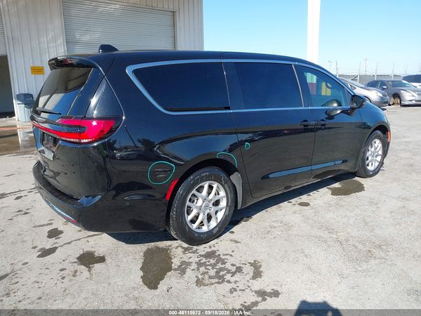 2024 CHRYSLER PACIFICA TOURING L — I4