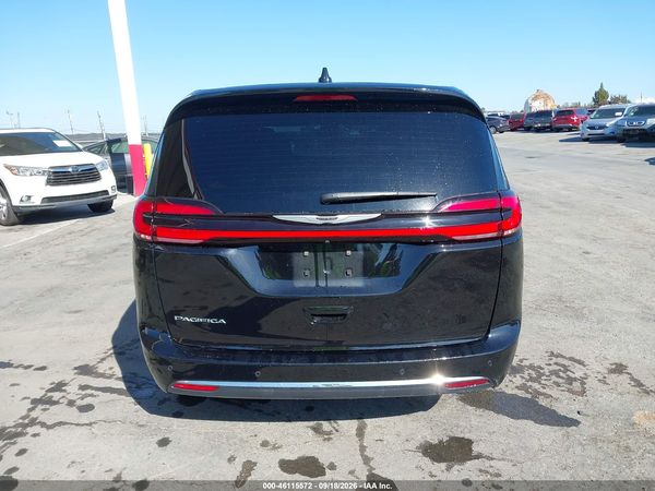 2024 CHRYSLER PACIFICA TOURING L — I119