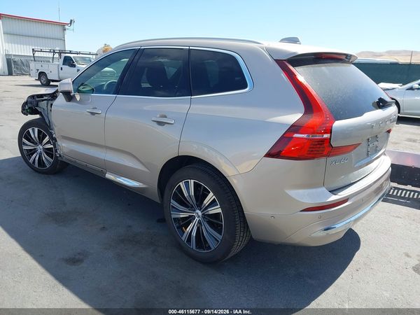 2023 VOLVO XC60 B5 PLUS BRIGHT THEME — I3