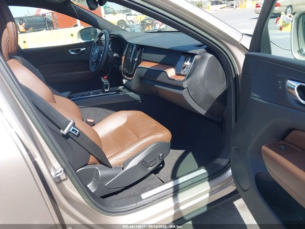 2023 VOLVO XC60 B5 PLUS BRIGHT THEME — I5