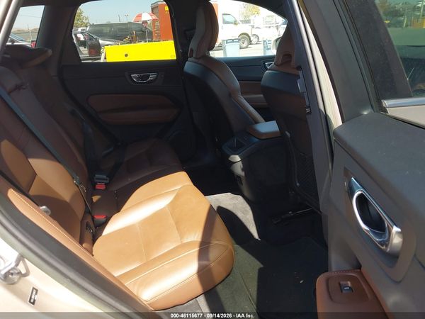 2023 VOLVO XC60 B5 PLUS BRIGHT THEME — I8