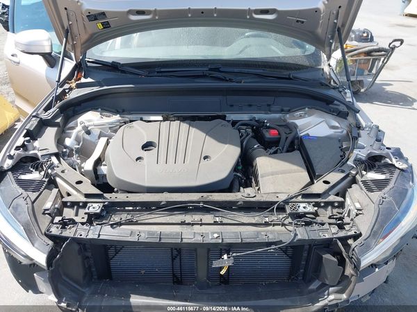 2023 VOLVO XC60 B5 PLUS BRIGHT THEME — I10