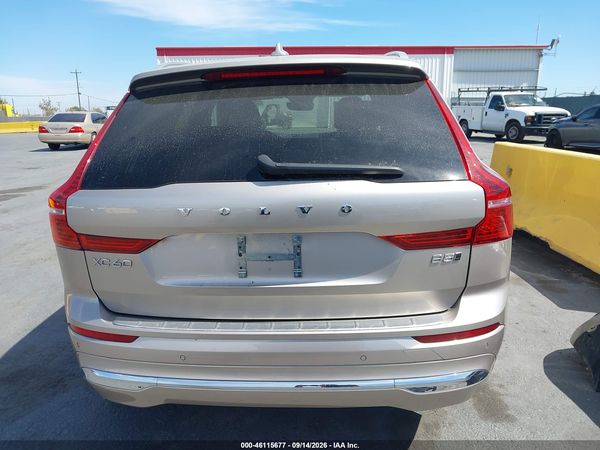 2023 VOLVO XC60 B5 PLUS BRIGHT THEME — I119