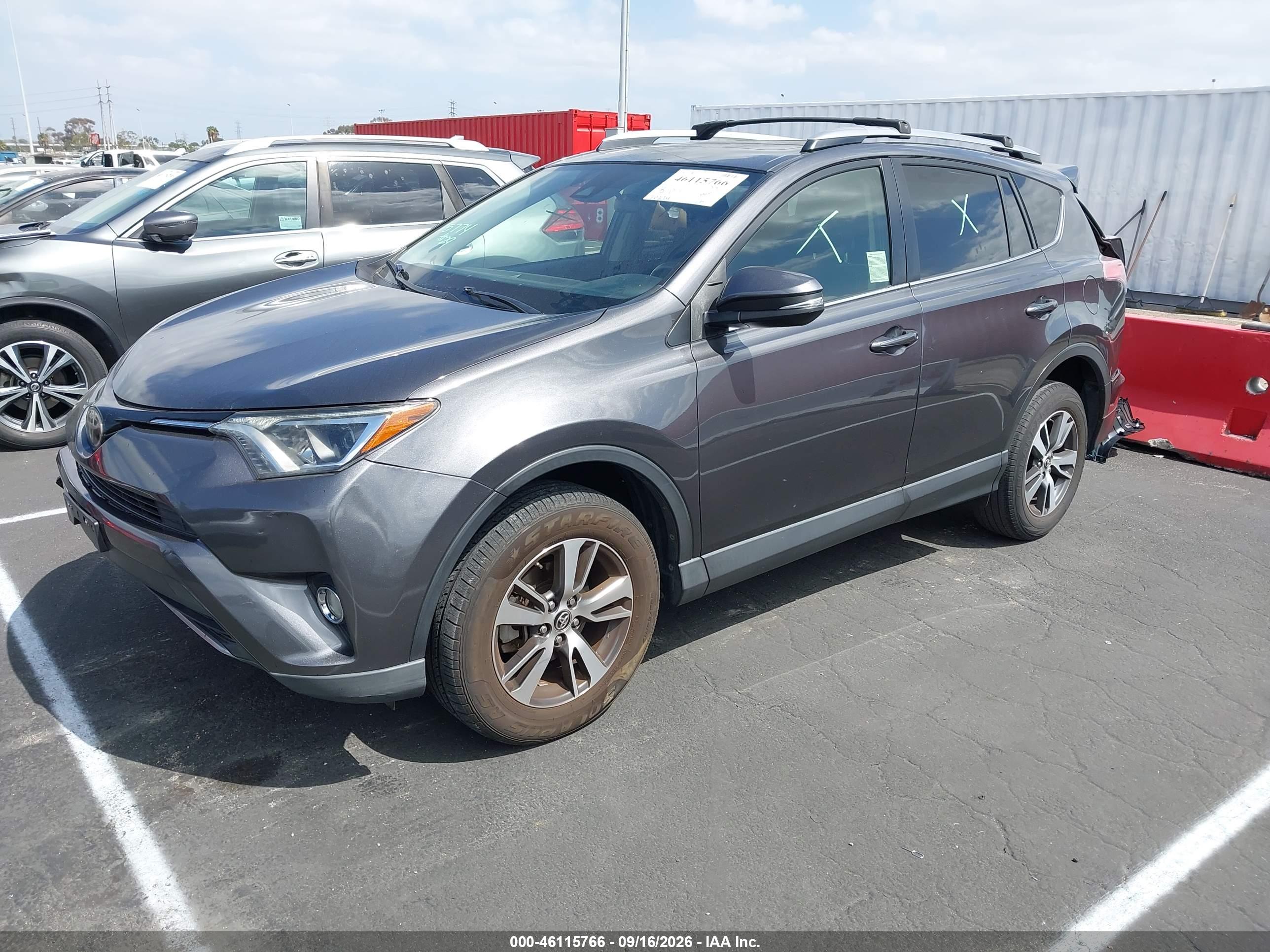 2017 TOYOTA RAV4 XLE — I2