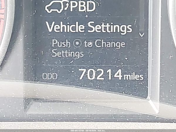 2017 TOYOTA RAV4 XLE — I118