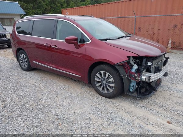2020 CHRYSLER PACIFICA TOURING L PLUS — I1