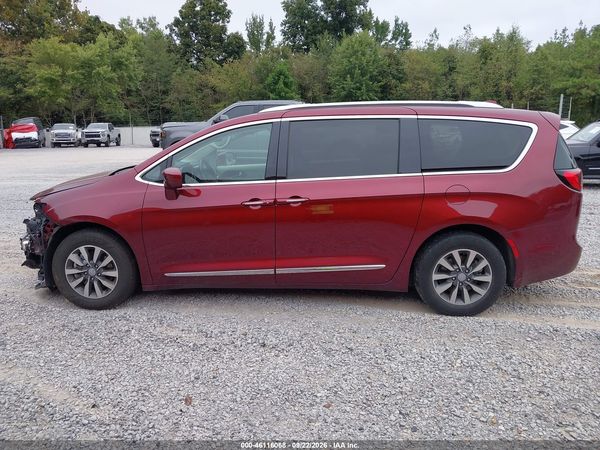 2020 CHRYSLER PACIFICA TOURING L PLUS — I117
