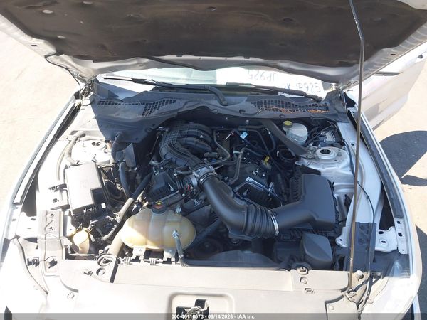 2017 FORD MUSTANG V6 — I10