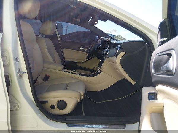 2016 MERCEDES-BENZ GLA 250 GLA250 — I5
