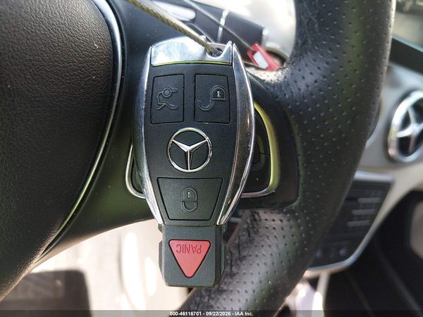 2016 MERCEDES-BENZ GLA 250 GLA250 — I11