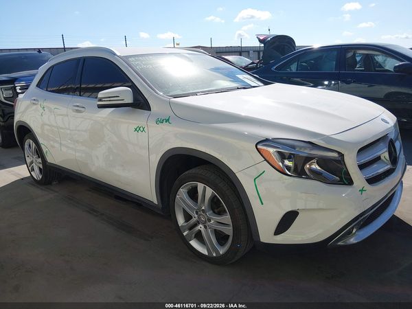 2016 MERCEDES-BENZ GLA 250 GLA250 — I116