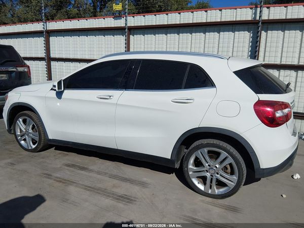 2016 MERCEDES-BENZ GLA 250 GLA250 — I117