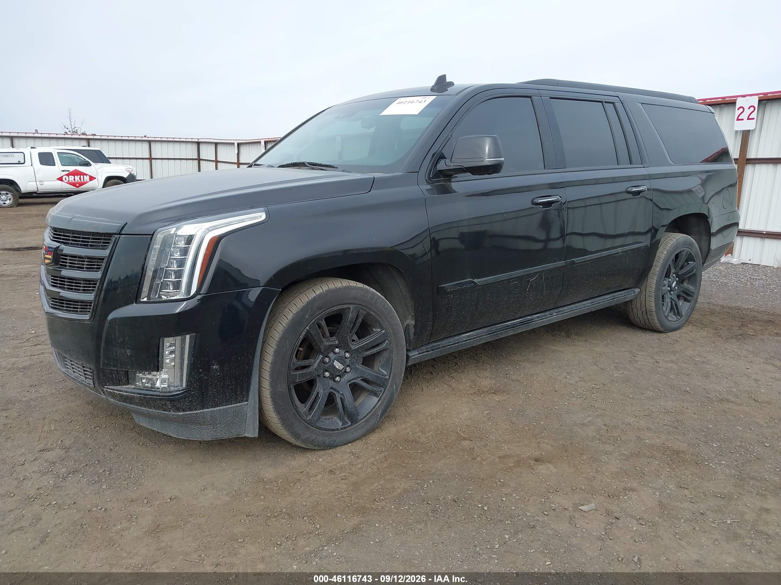 2018 CADILLAC ESCALADE ESV PREMIUM LUXURY — I2