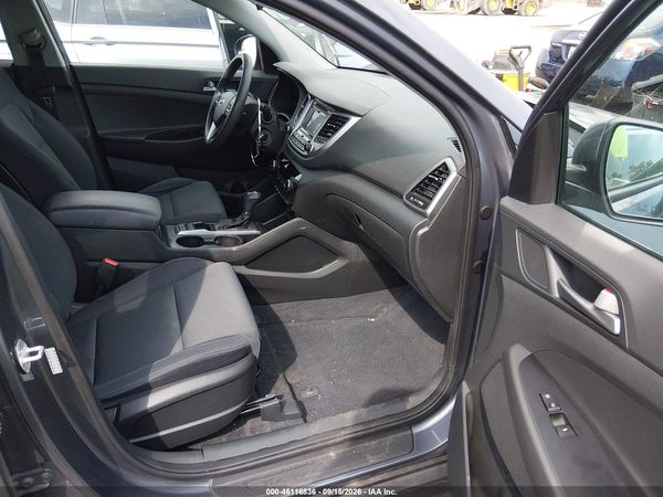 2018 HYUNDAI TUCSON SE — I5