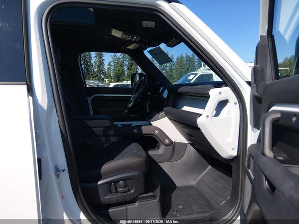 2025 LAND ROVER DEFENDER 110 P300 — I5