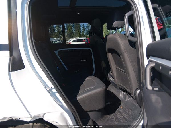 2025 LAND ROVER DEFENDER 110 P300 — I8
