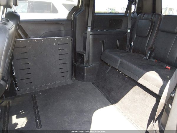 2019 DODGE GRAND CARAVAN GT — I8