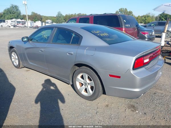 2014 DODGE CHARGER SE — I3