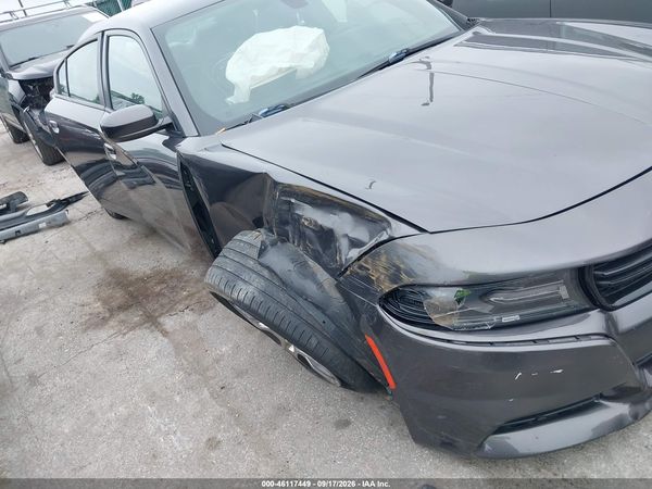 2016 DODGE CHARGER SXT — I6
