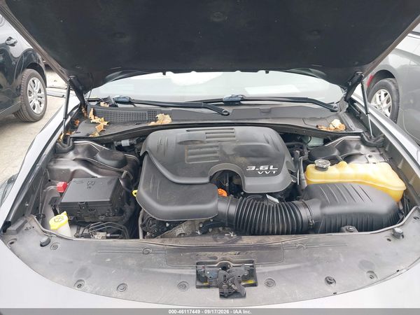 2016 DODGE CHARGER SXT — I10