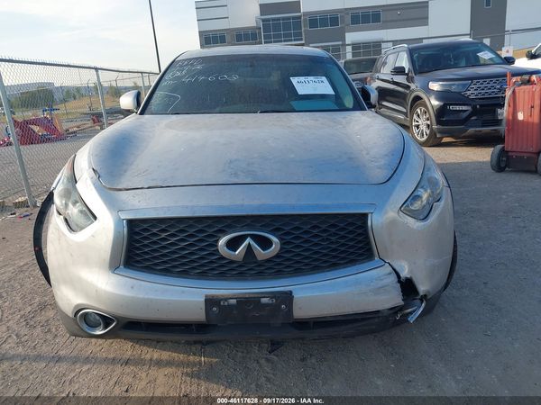 2017 INFINITI QX70 — I115