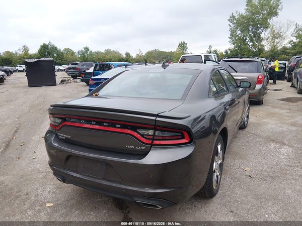 2015 DODGE CHARGER SXT — I4