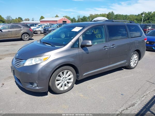 2014 TOYOTA SIENNA LIMITED V6 7 PASSENGER — I2