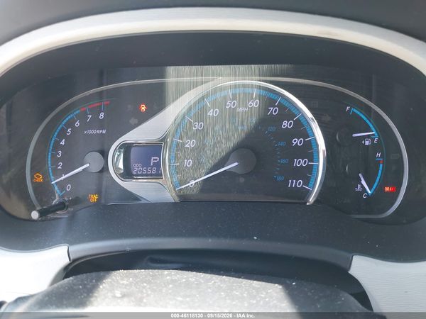 2014 TOYOTA SIENNA LIMITED V6 7 PASSENGER — I7