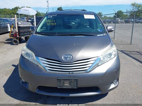 2014 TOYOTA SIENNA LIMITED V6 7 PASSENGER — I115