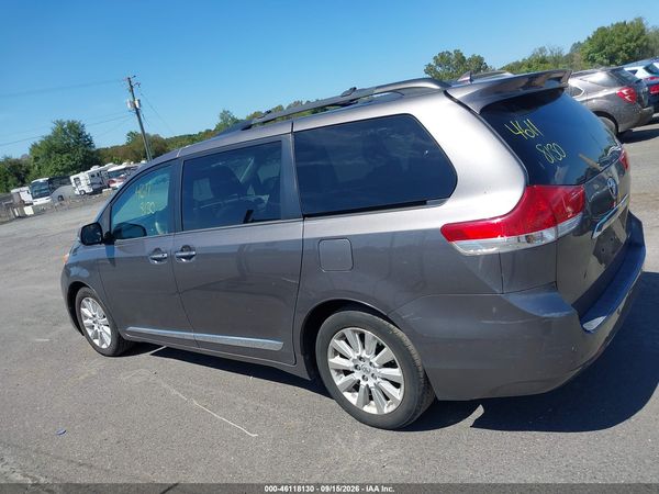 2014 TOYOTA SIENNA LIMITED V6 7 PASSENGER — I117