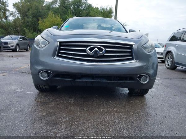 2016 INFINITI QX70 — I6