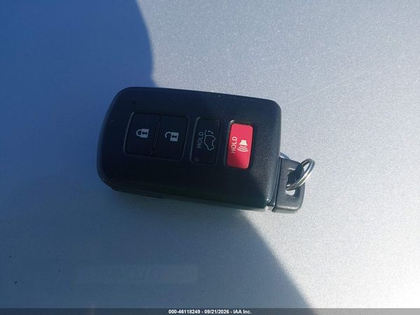 2018 TOYOTA RAV4 XLE — I11
