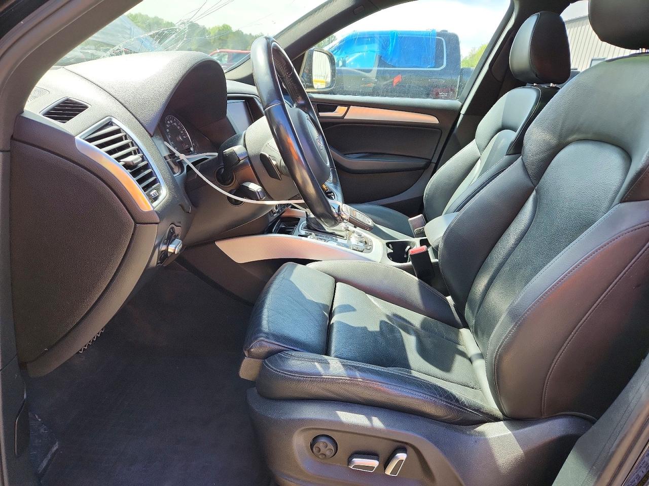 2017 AUDI Q5 quattro Premium Plus
