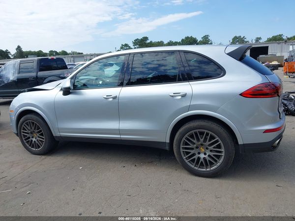 2017 PORSCHE CAYENNE PLATINUM EDITION — I117